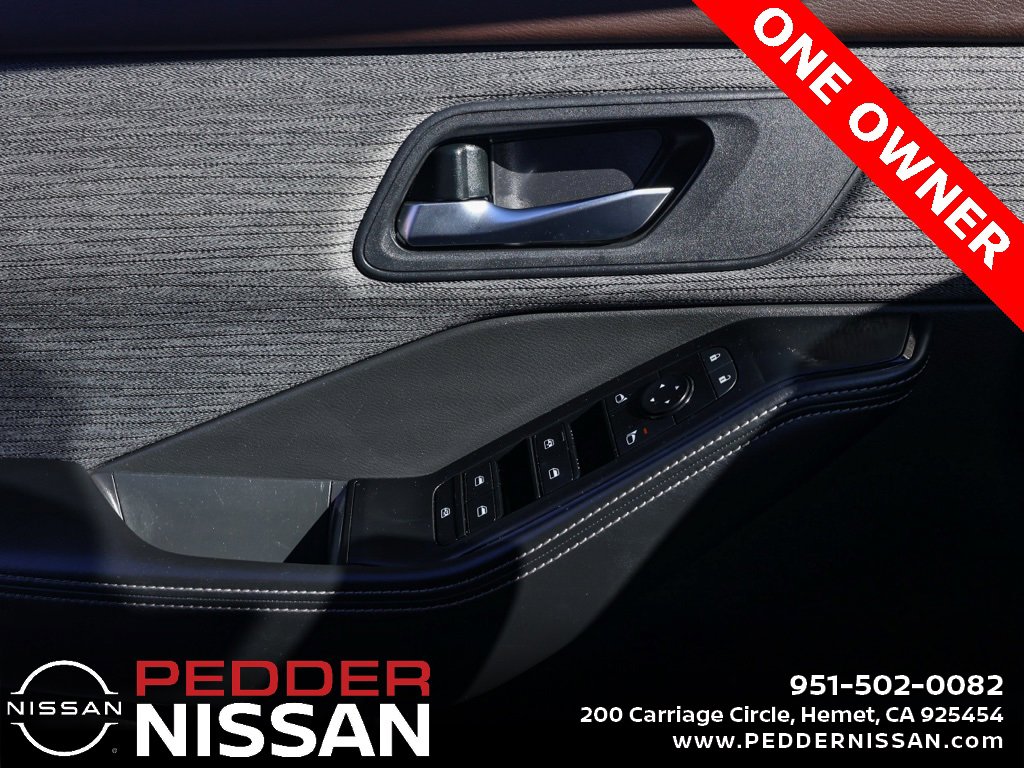 Used 2023 Nissan Rogue SV image 24