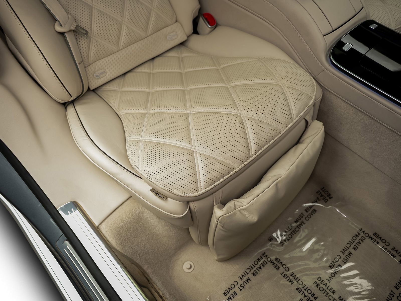 Used 2024 Mercedes-Benz Maybach S 580 4MATIC image 40