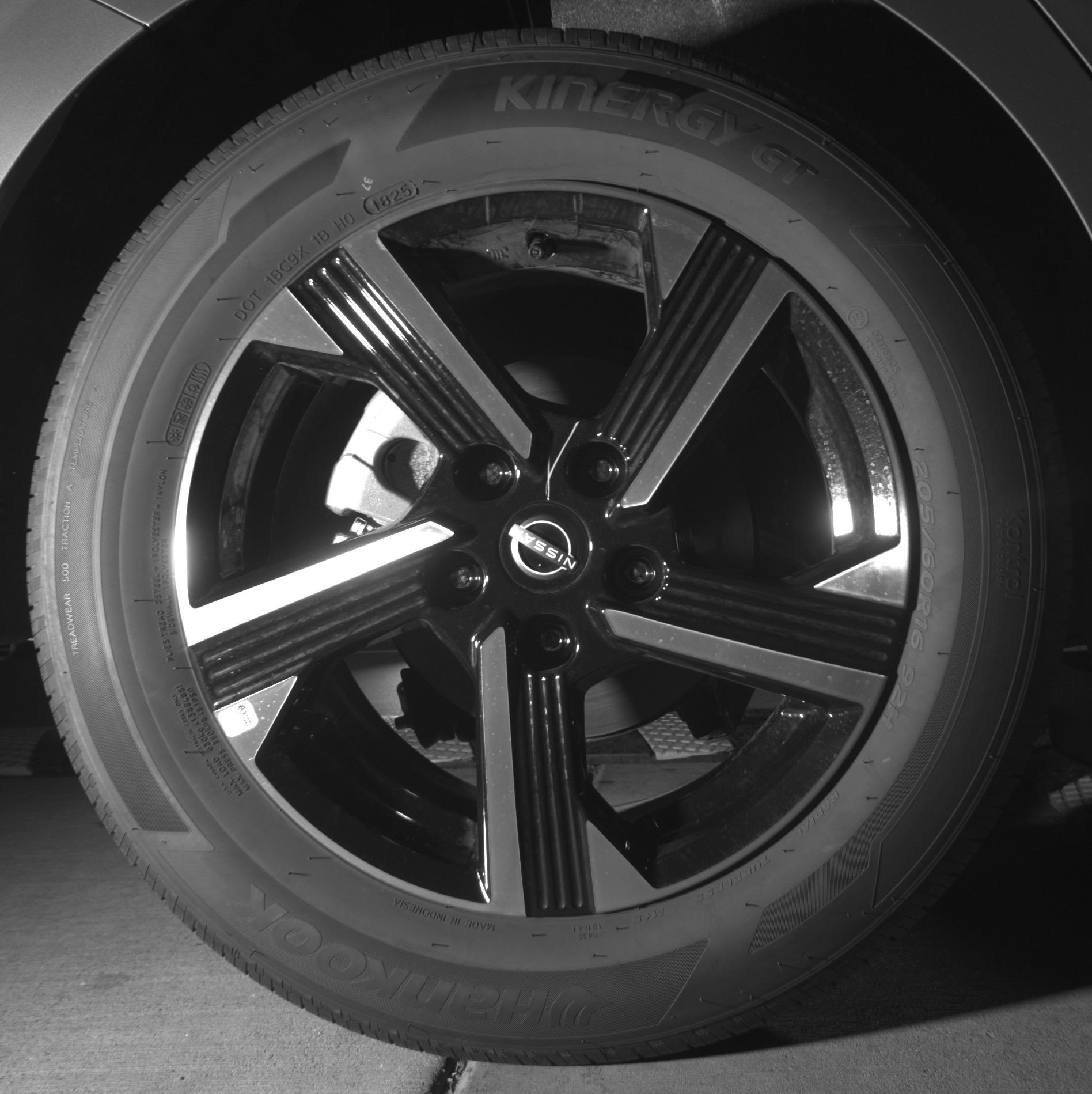 Used 2025 Nissan Sentra SV image 15