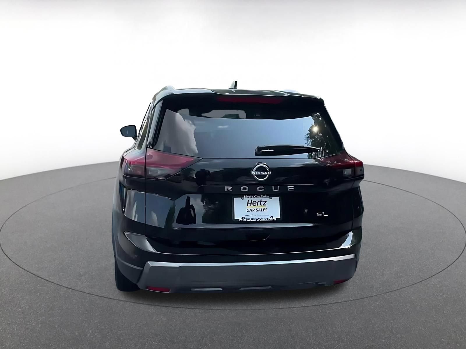 Used 2026 Nissan Rogue SL FWD image 12