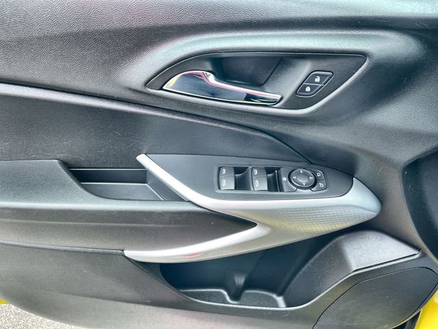 Certified 2024 Chevrolet Trax RS w/ Driver Confidence Package image 21