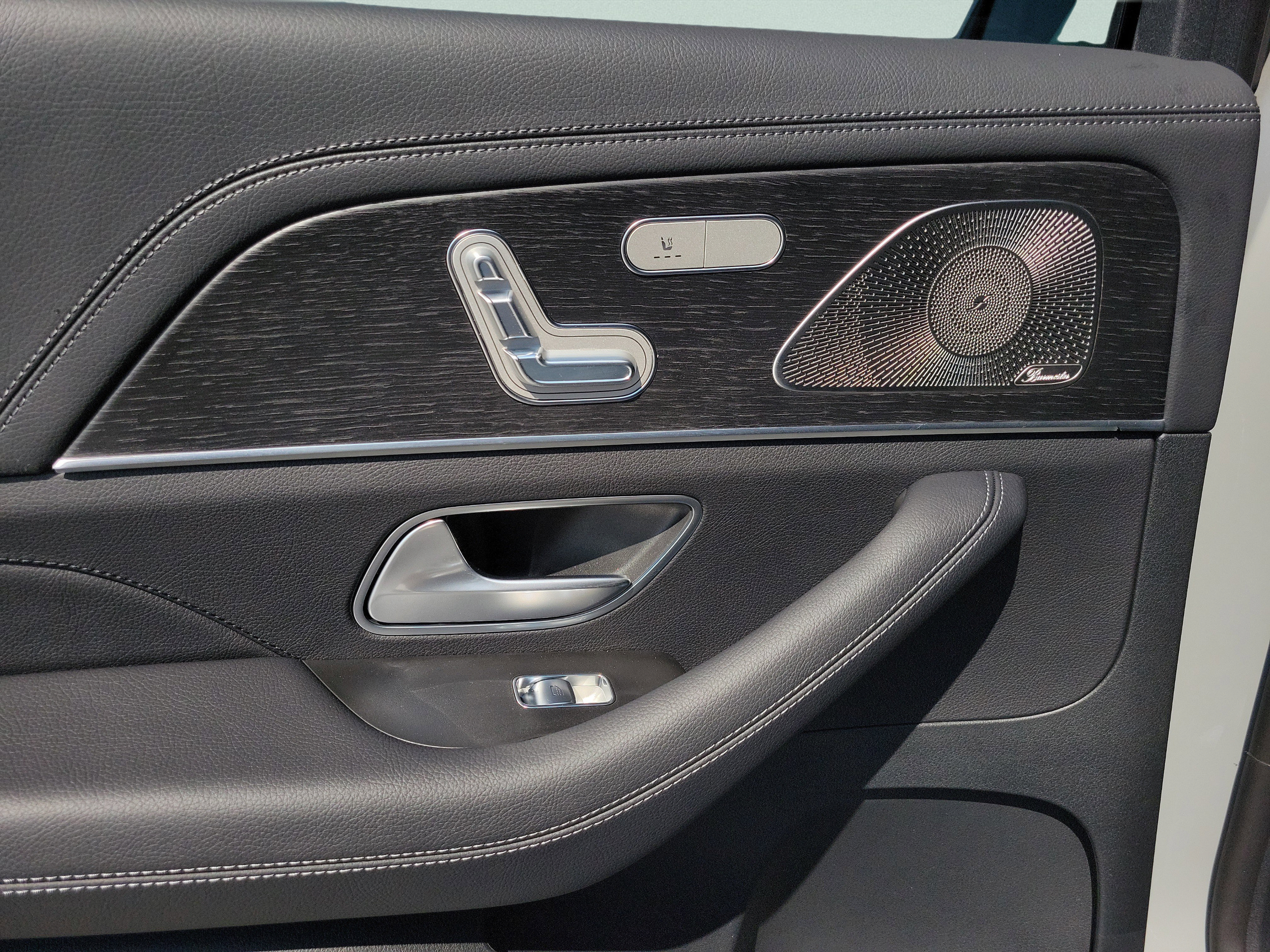 New 2026 Mercedes-Benz GLS 580 4MATIC image 7