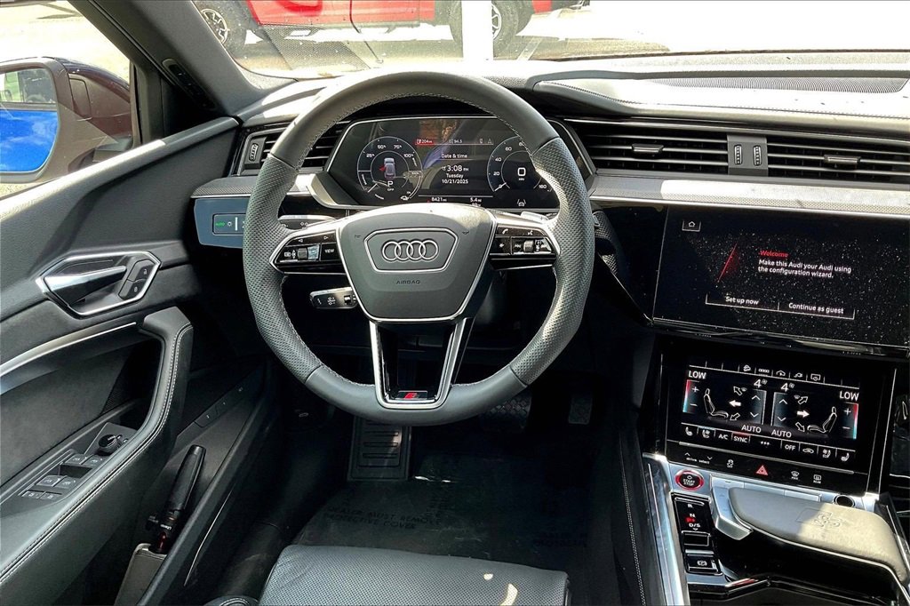Certified 2023 Audi e-tron S Premium Plus w/ Black Optic Package image 18