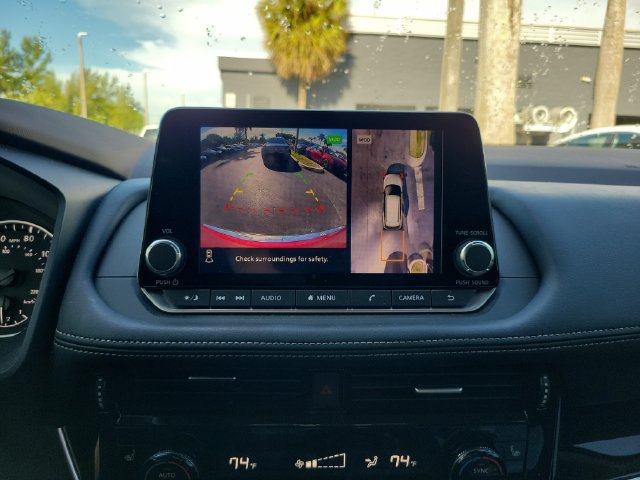 Used 2023 Nissan Rogue SL FWD image 28