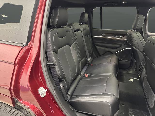 New 2026 Jeep Grand Cherokee Limited image 32