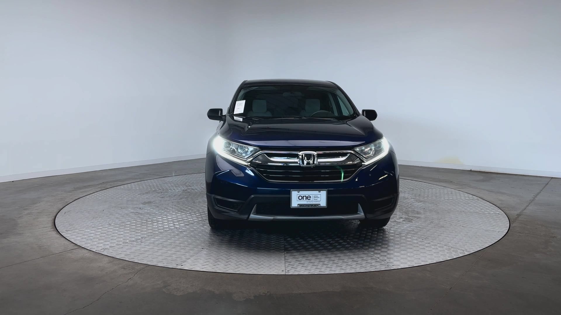 Used 2018 Honda CR-V LX image 3