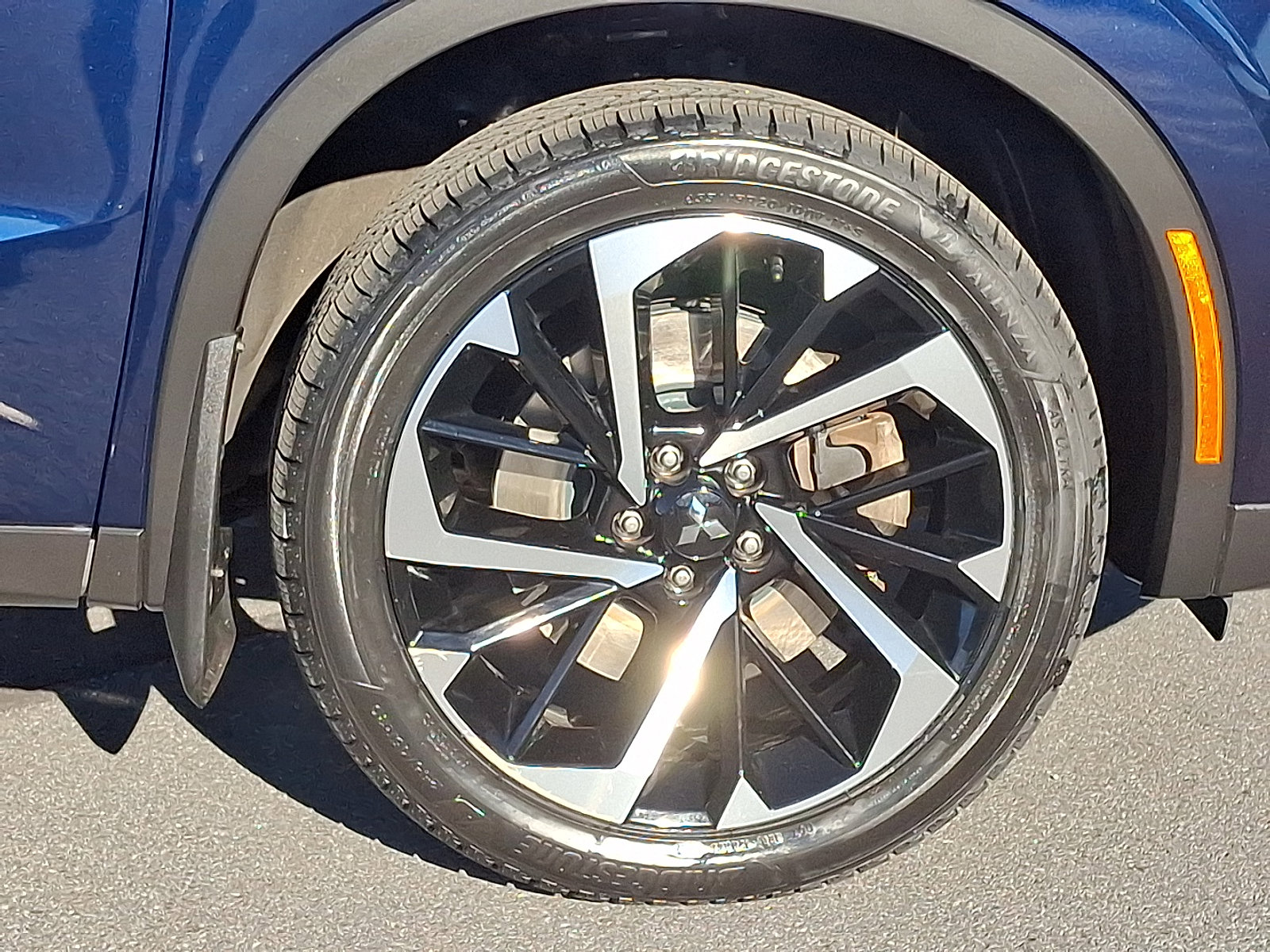 Used 2022 Mitsubishi Outlander SE image 8