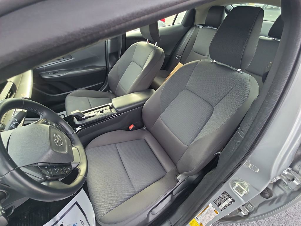 Used 2024 Toyota Prius LE image 16