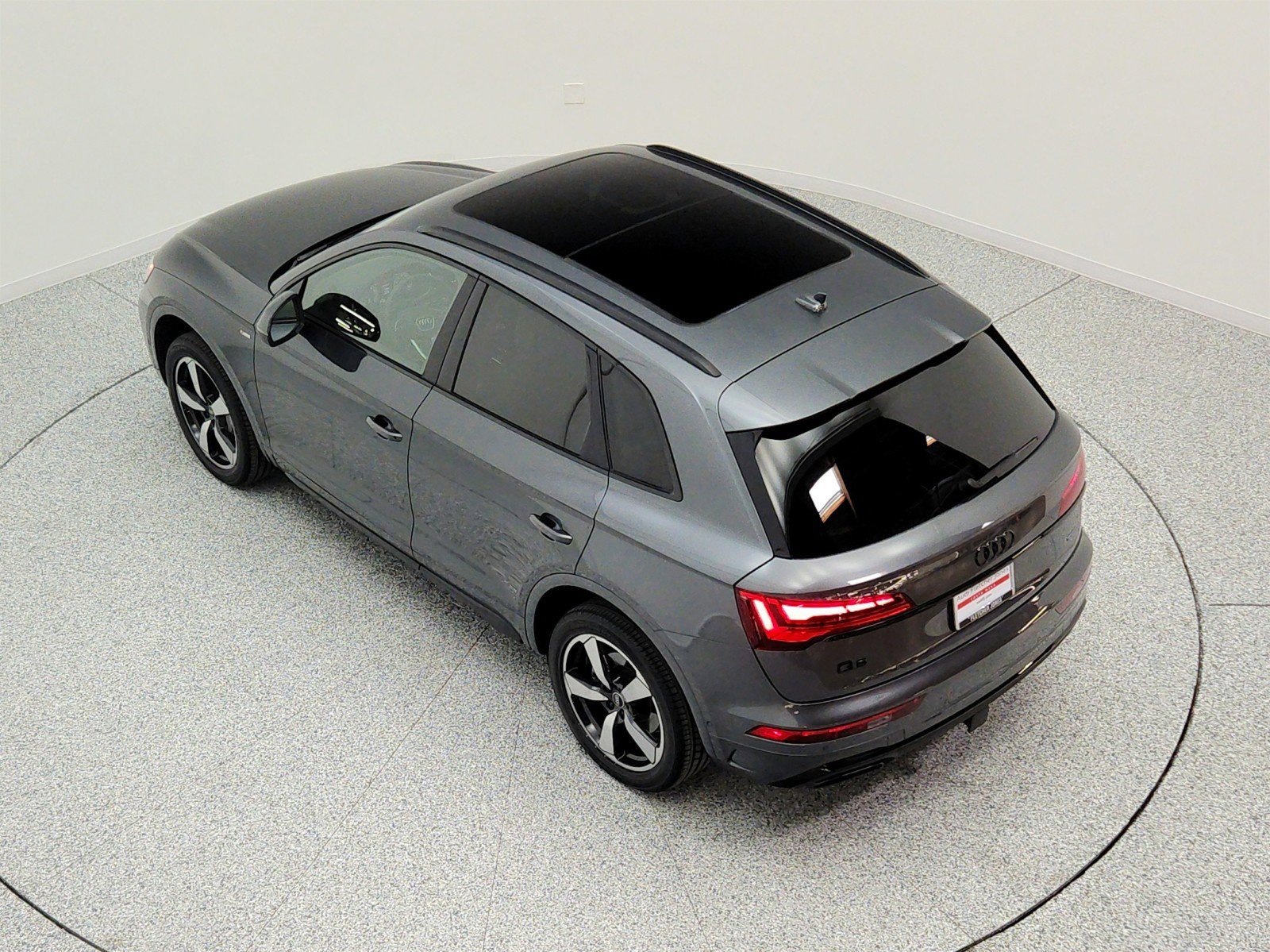 Used 2023 Audi Q5 2.0T Prestige w/ Prestige Package AWD/4WD image 28