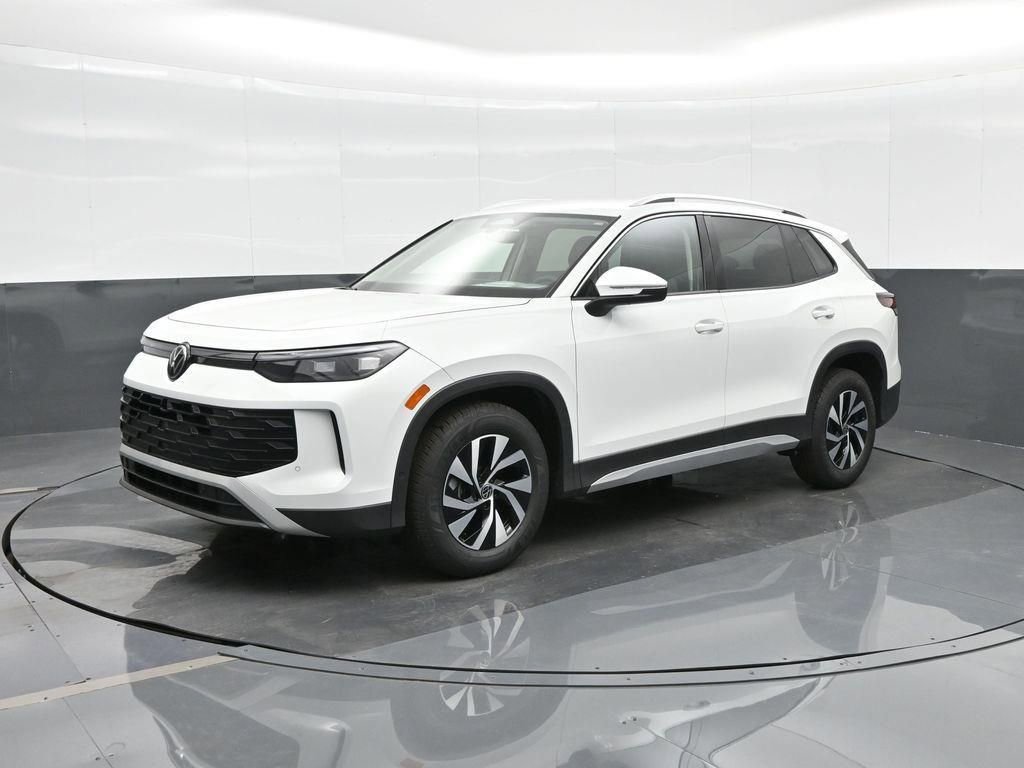 New 2025 Volkswagen Tiguan S image 3