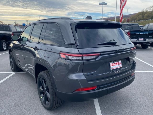 New 2025 Jeep Grand Cherokee Limited w/ Luxury Tech Group II image 5