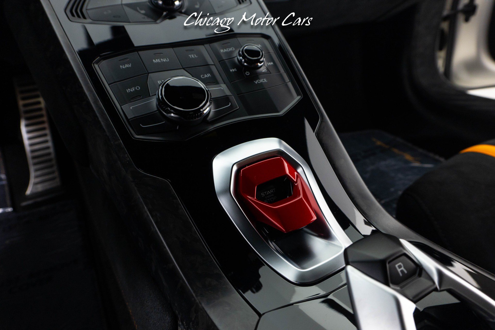 Used 2018 Lamborghini Huracan AWD/4WD image 38