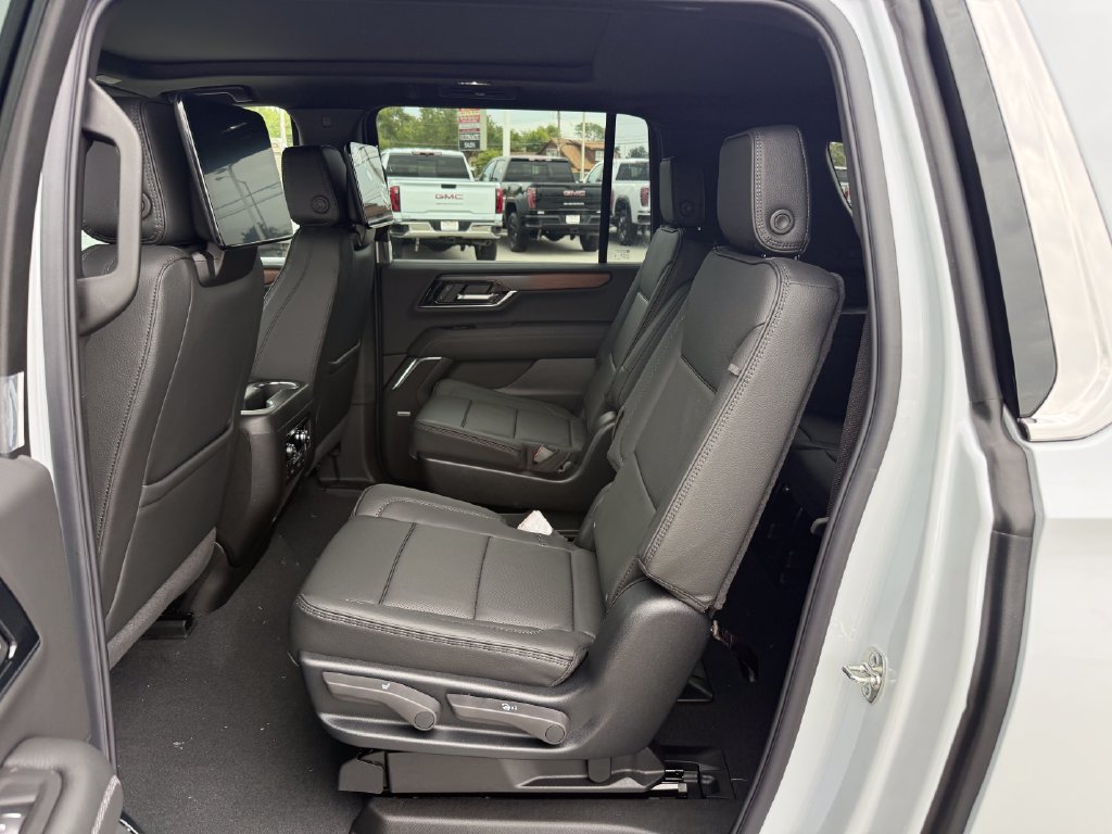 New 2026 GMC Yukon XL Denali w/ Denali Reserve Package AWD/4WD image 20