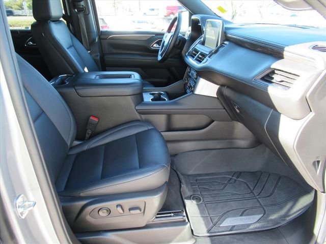Used 2024 Chevrolet Tahoe Z71 w/ Luxury Package image 10