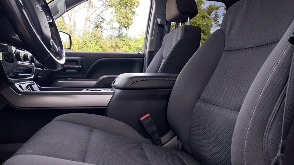 Used 2018 Chevrolet Silverado 1500 LT w/ All Star Edition image 13