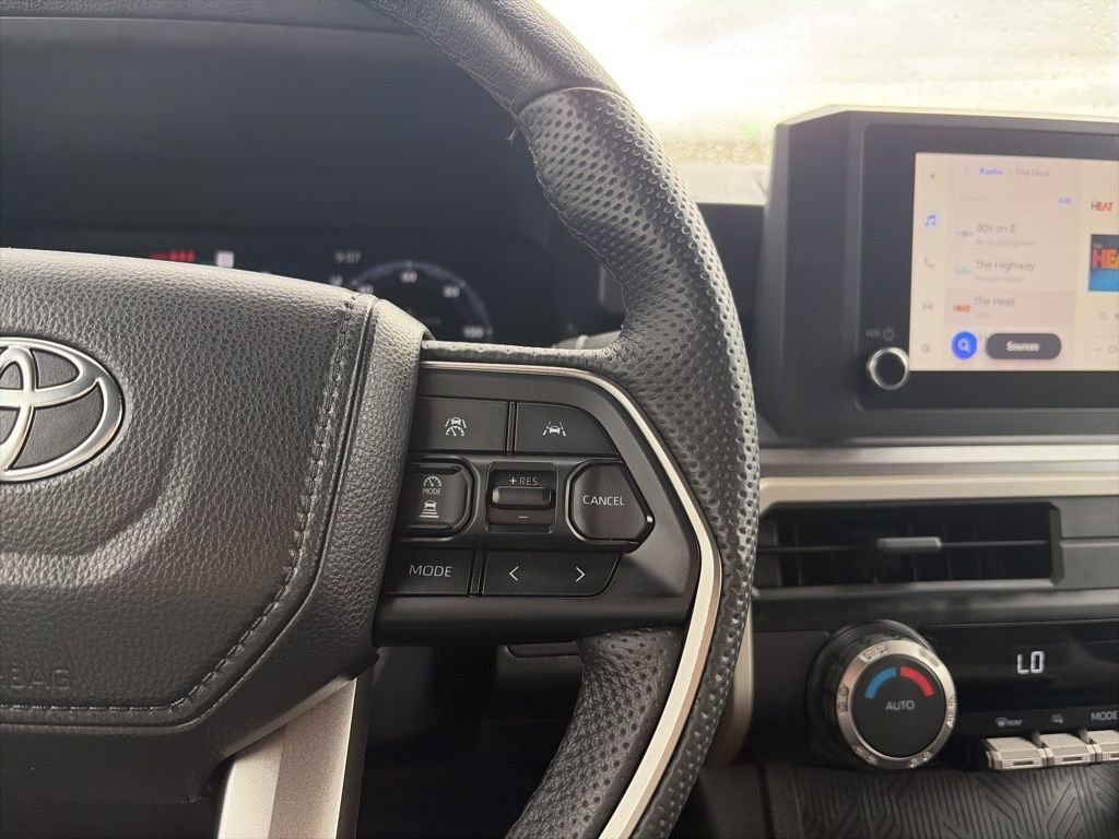 Used 2025 Toyota Tacoma TRD Off-Road image 18