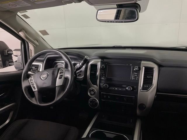 Used 2018 Nissan Titan SV w/ SV Convenience Package image 30