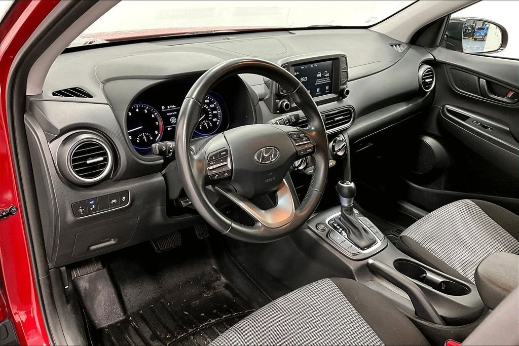 Used 2021 Hyundai Kona SEL AWD/4WD image 16