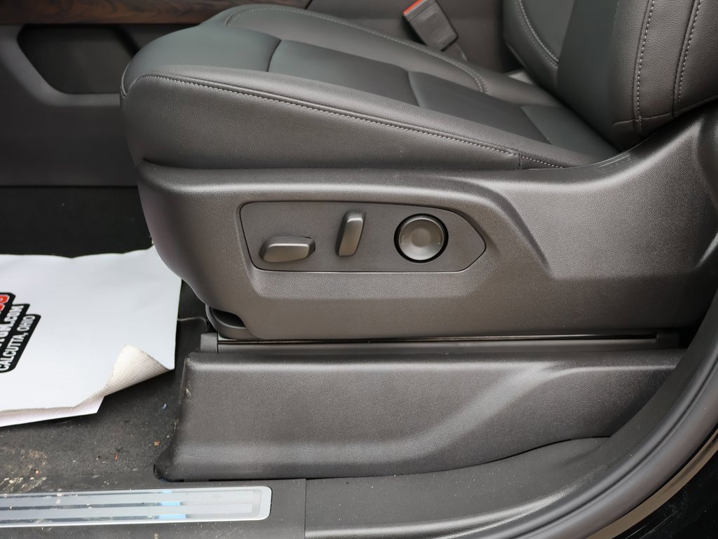 New 2026 GMC Sierra 2500 SLT w/ SLT Premium Package image 15