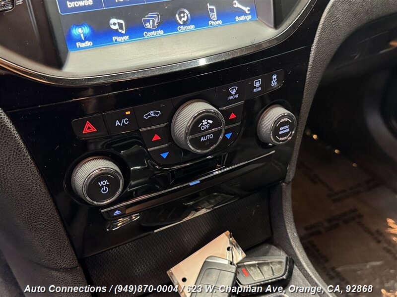 Used 2012 Chrysler 300 S RWD image 15
