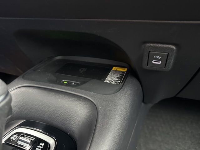 Used 2024 Toyota Corolla SE w/ SE Premium Package image 19