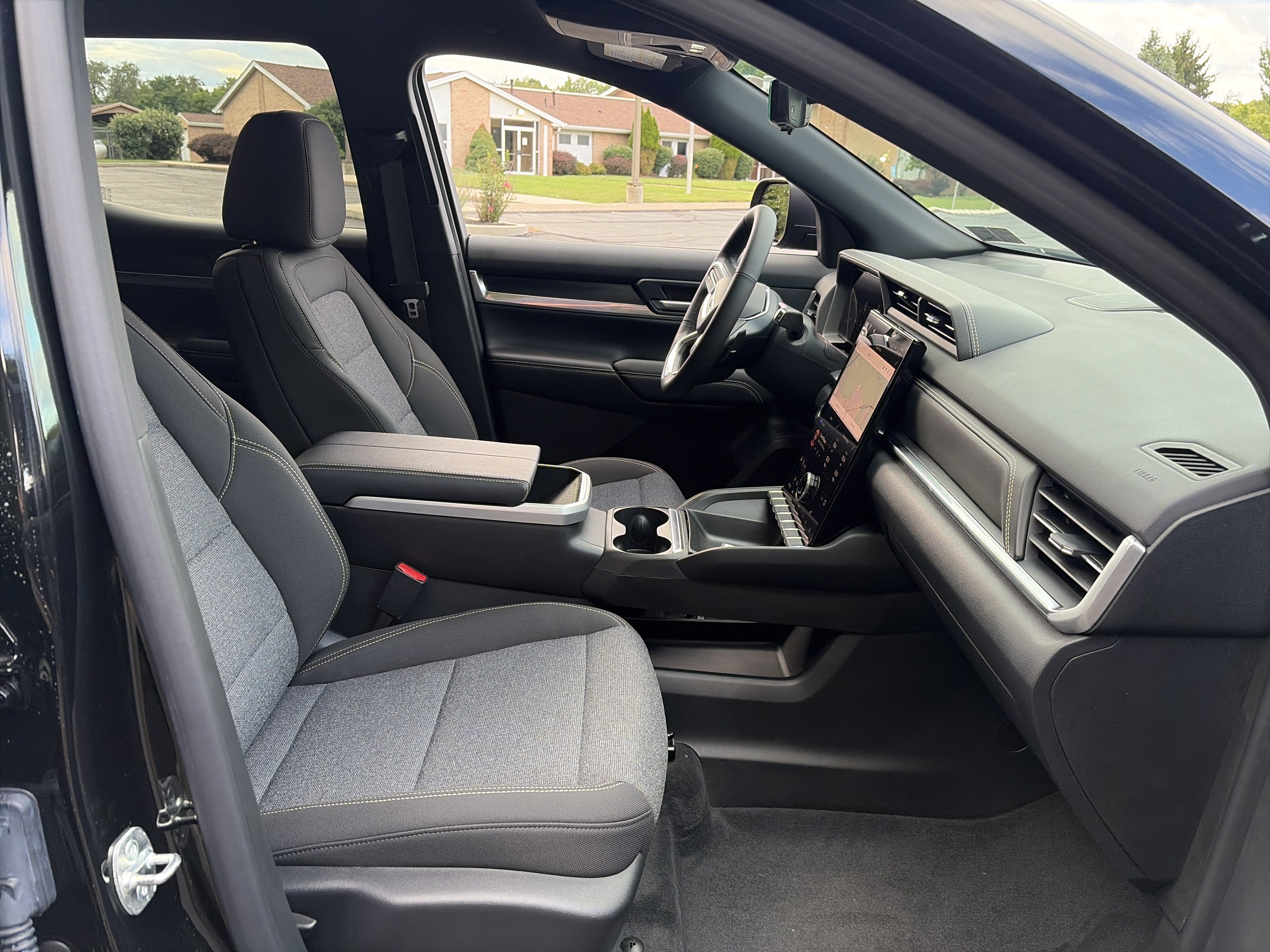 Used 2026 GMC Terrain Elevation w/ Technology Package II FWD image 27