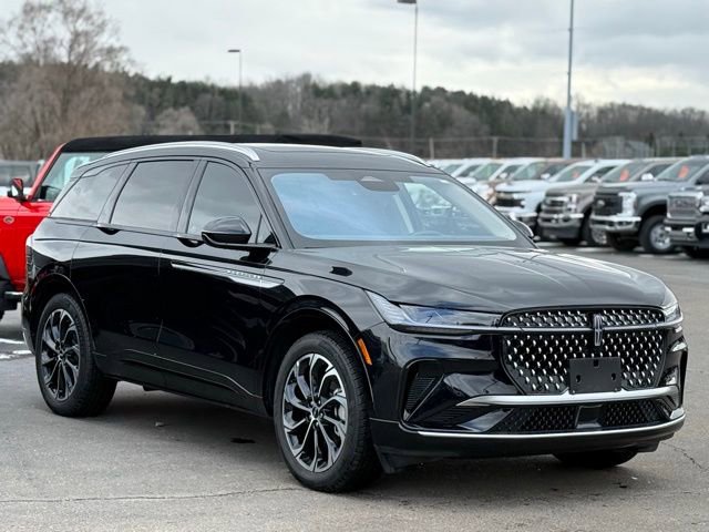 Used 2025 Lincoln Nautilus Reserve image 45