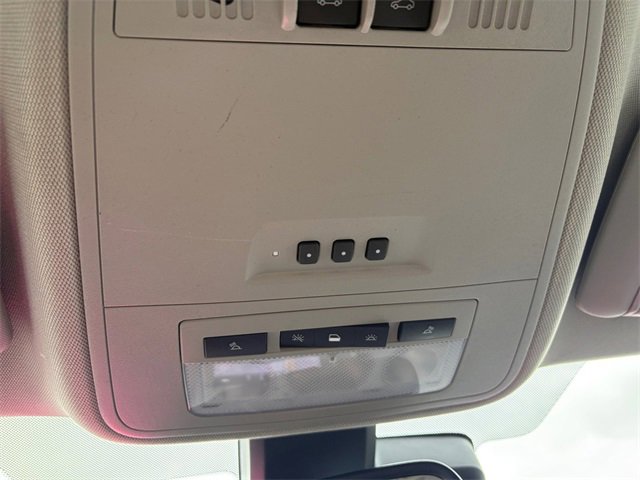 Used 2016 Buick Regal Premium w/ Driver Confidence Package #1 image 25