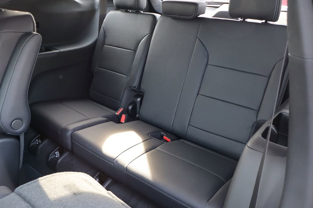 New 2026 Chevrolet Traverse LT w/ Midnight/Sport Edition image 42