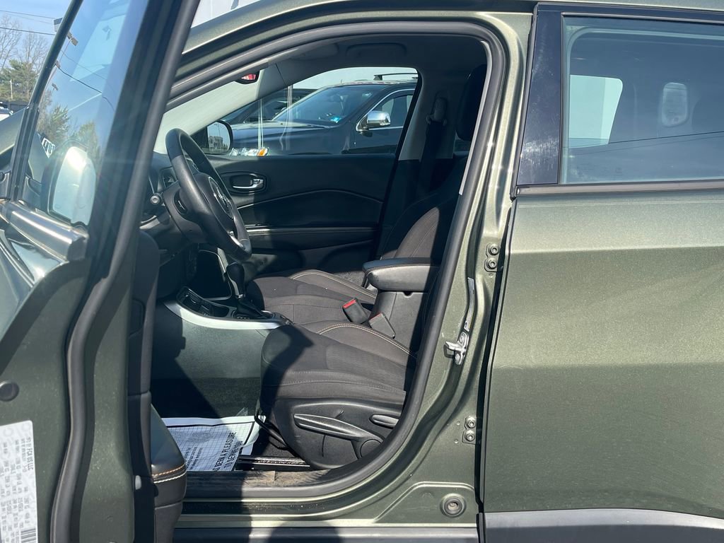 Used 2019 Jeep Compass Sport AWD/4WD image 12