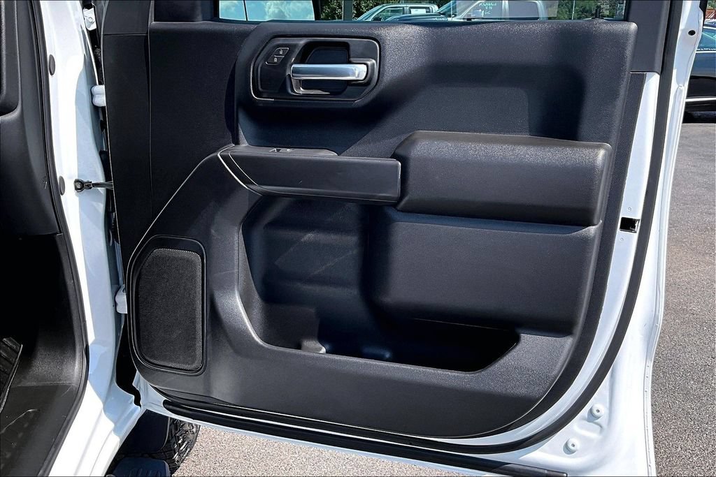 Used 2026 Chevrolet Silverado 1500 Custom Trail Boss w/ LPO, Dark Essentials Package AWD/4WD image 30