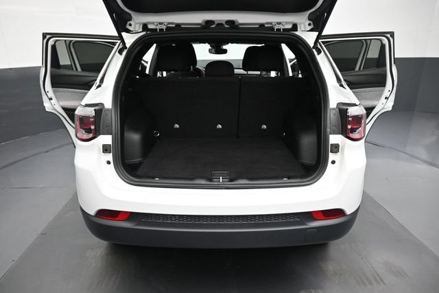 Used 2025 Jeep Compass Sport AWD/4WD image 13