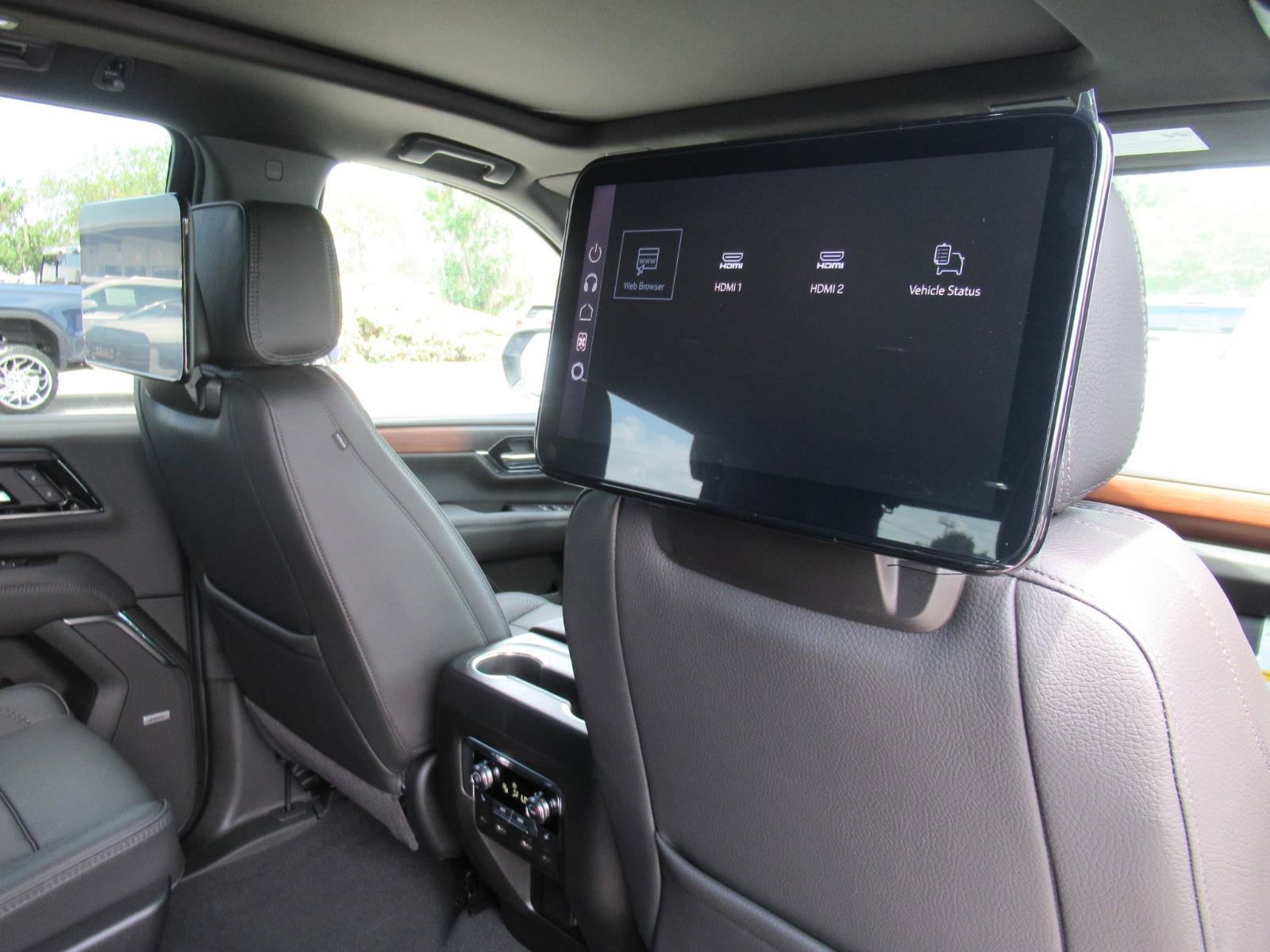 New 2026 GMC Yukon Denali w/ Advanced Technology Package RWD image 16