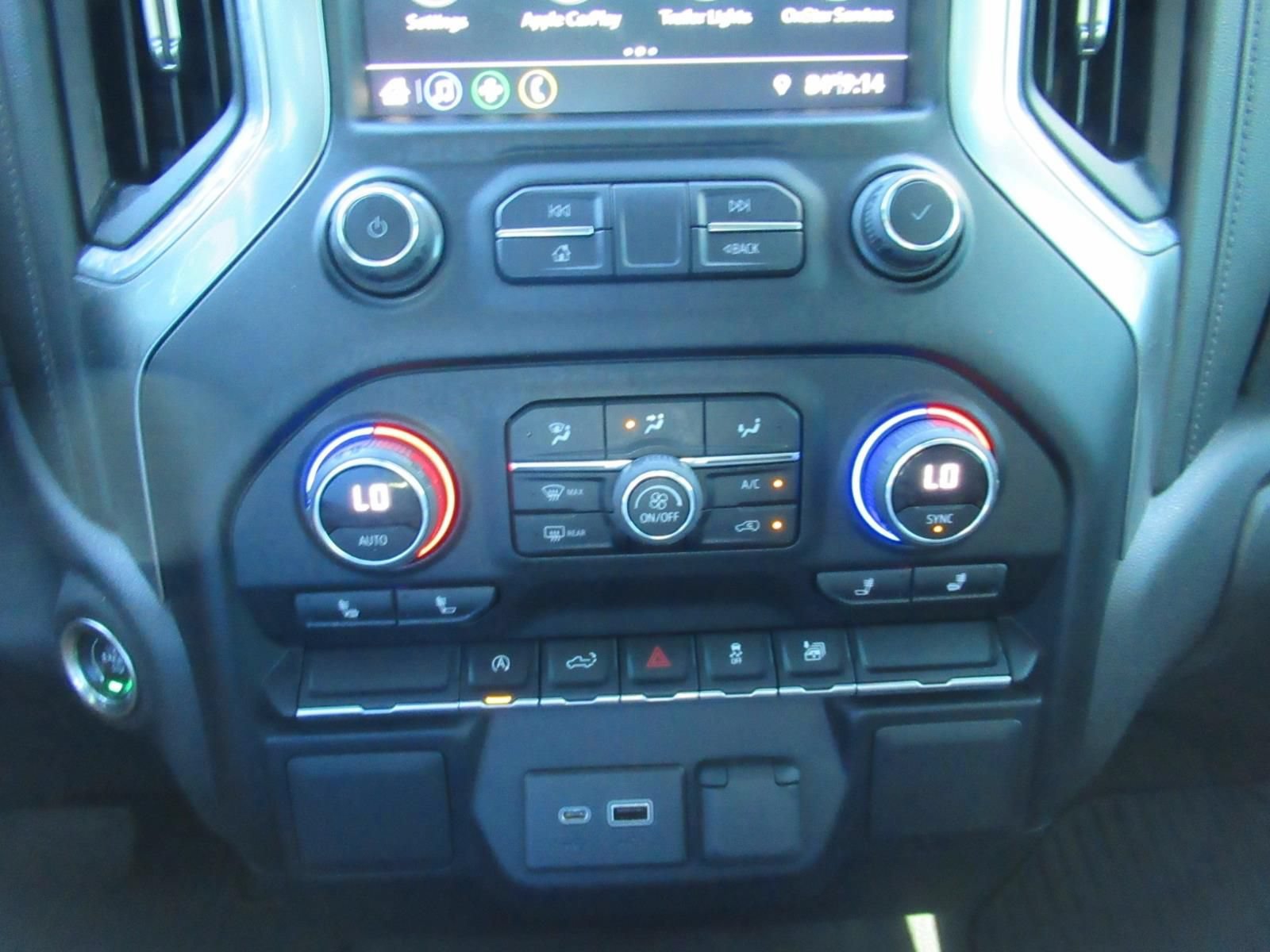 Used 2022 Chevrolet Silverado 1500 LT AWD/4WD image 26