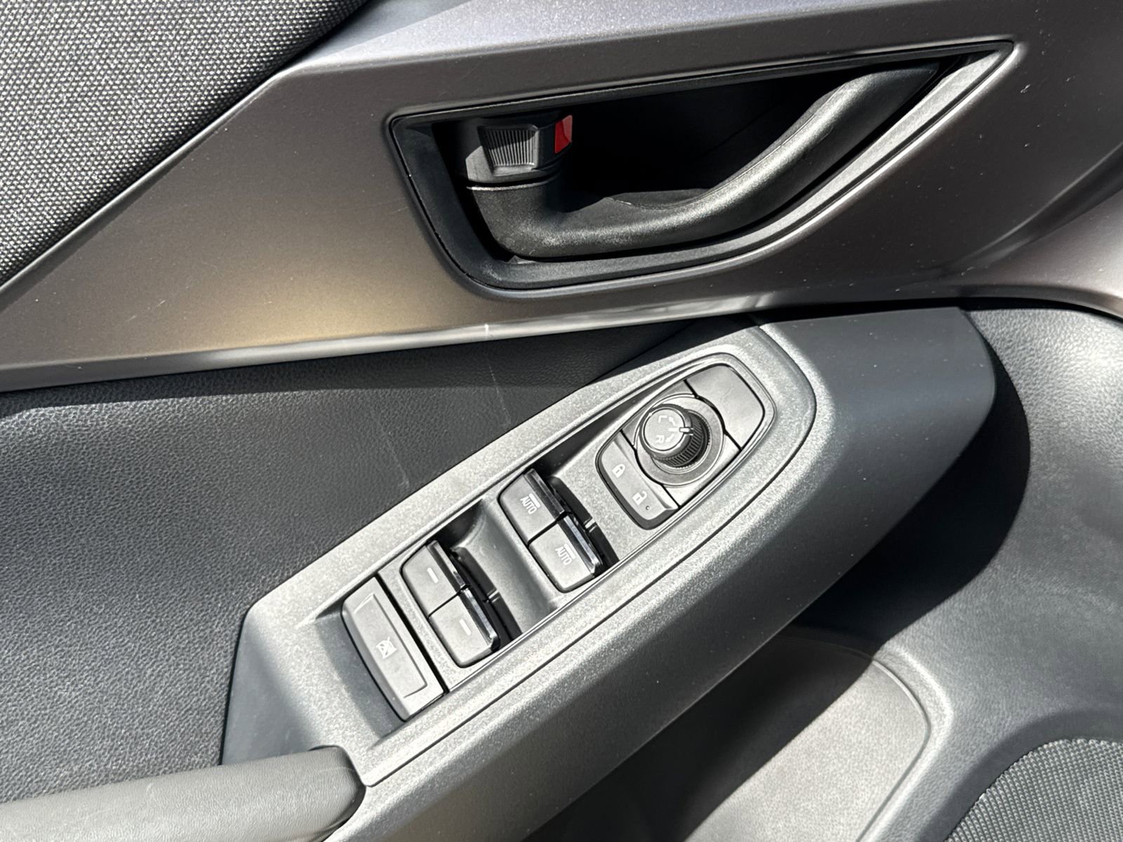 Certified 2025 Subaru Impreza 2.0i image 18