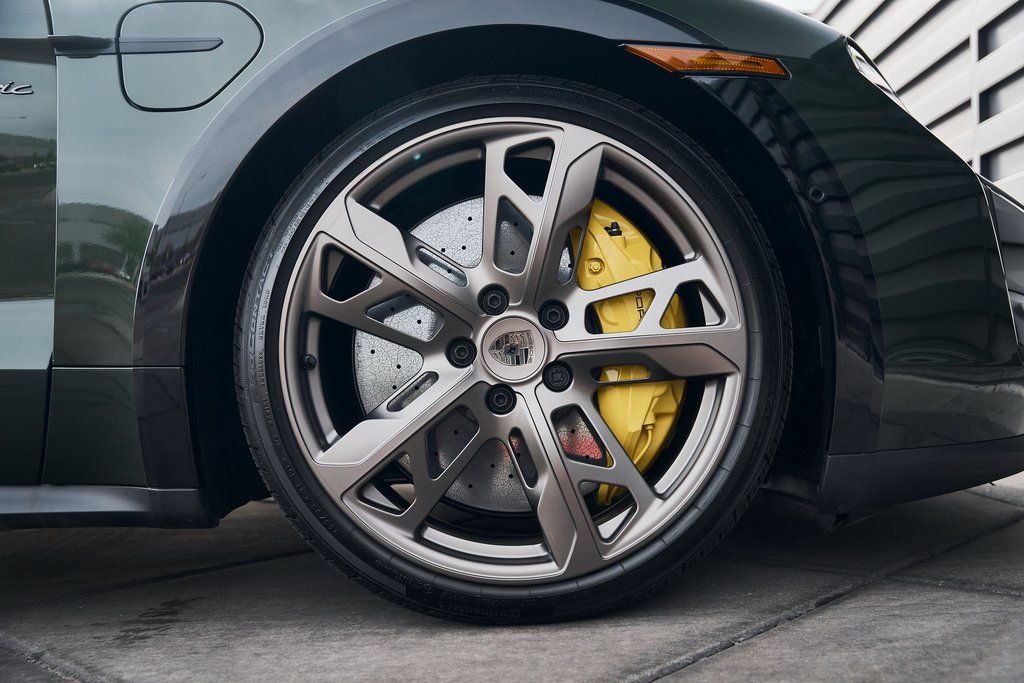 Used 2026 Porsche Taycan Turbo S AWD/4WD image 29