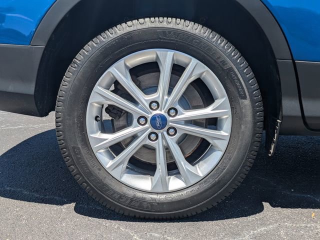 Used 2018 Ford Escape SE w/ SE Sync 3 Package FWD image 12