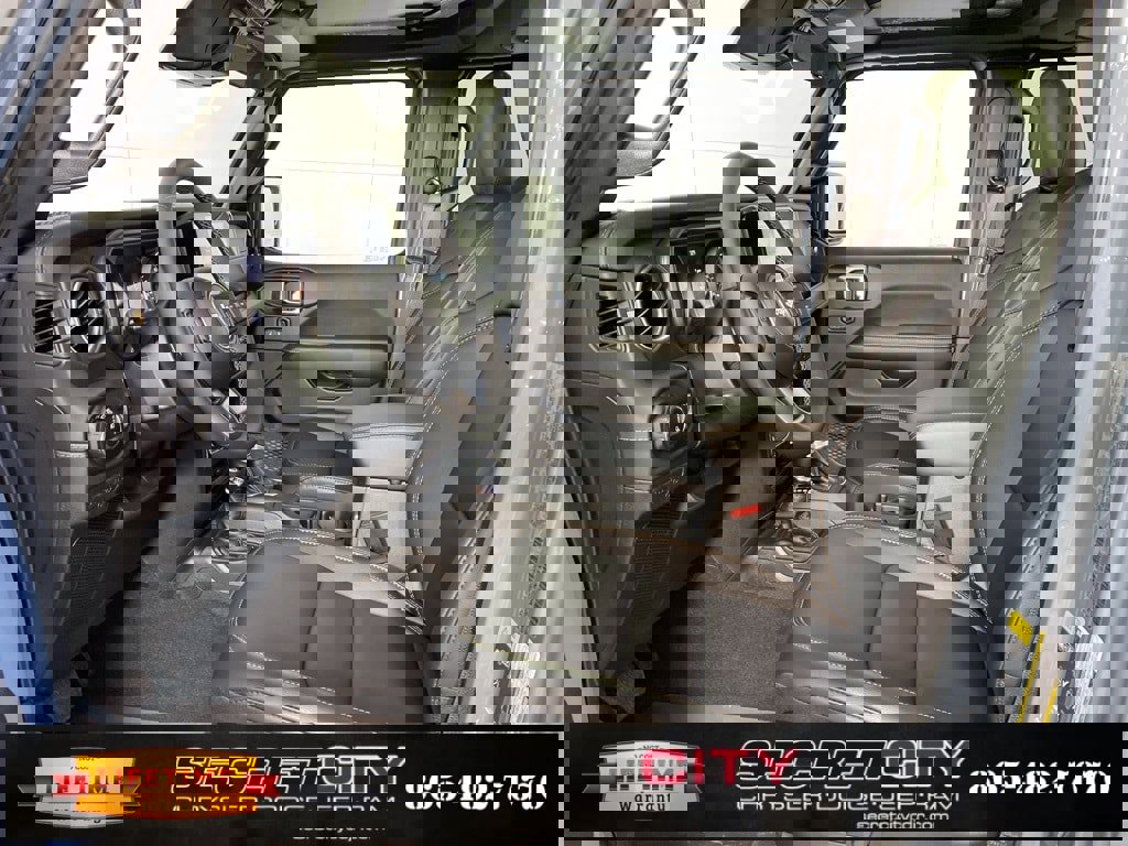 New 2026 Jeep Gladiator Sport image 11