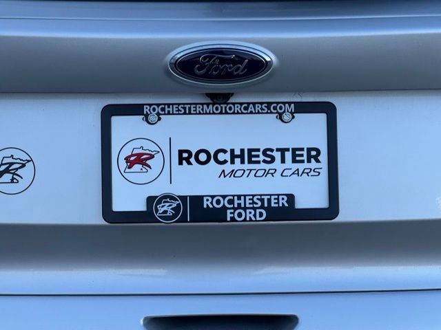 Certified 2018 Ford Escape SE w/ SE Sync 3 Package image 41