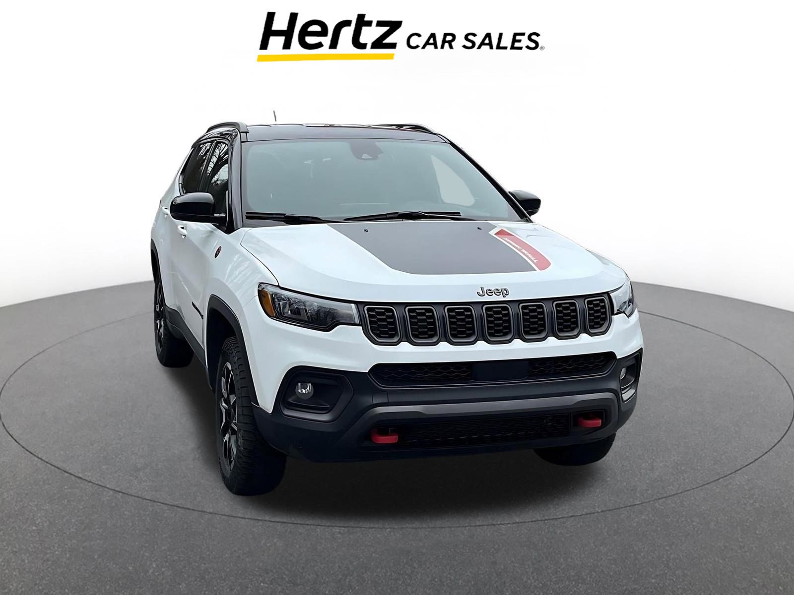 Used 2025 Jeep Compass Trailhawk image 1