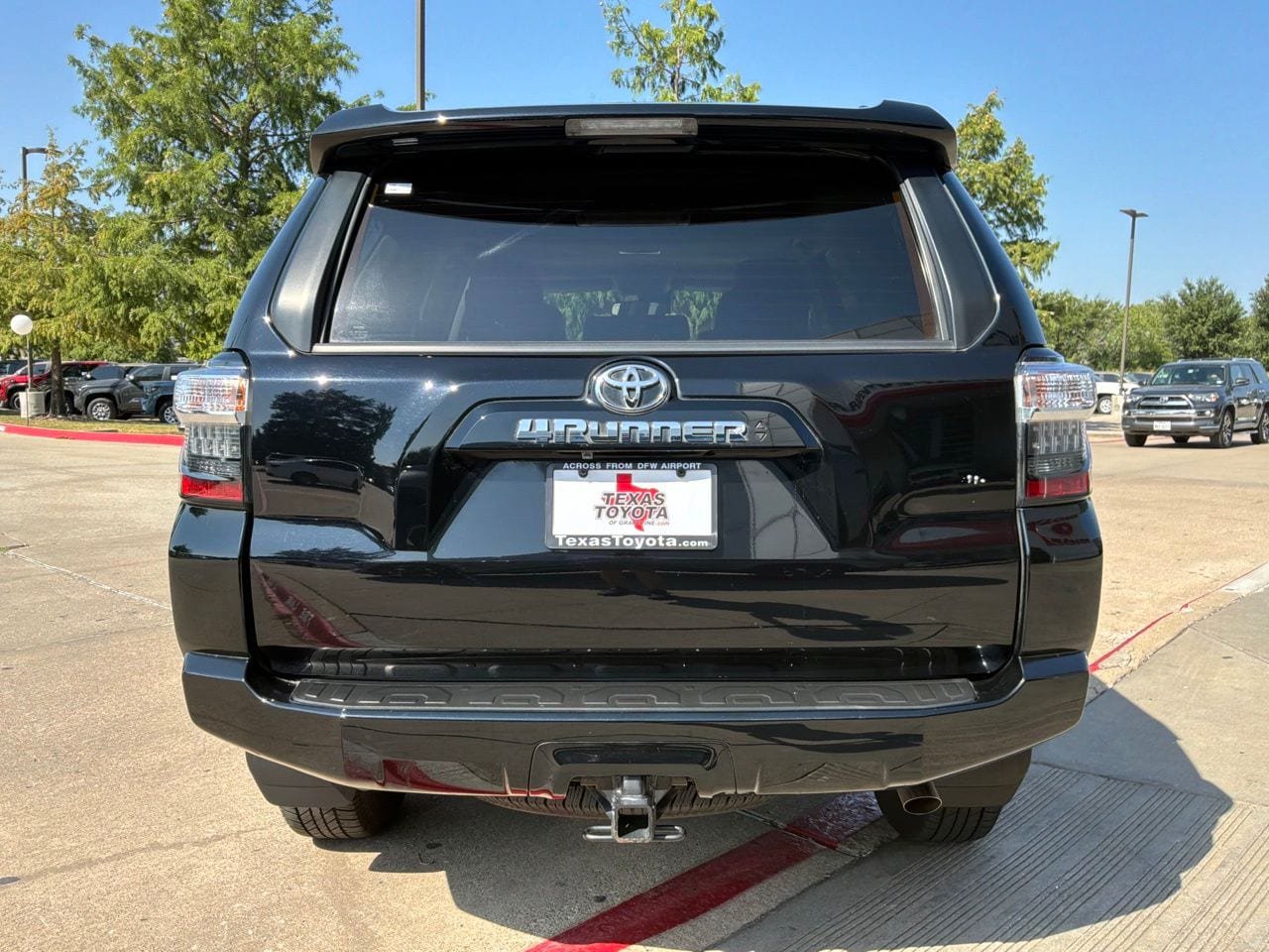 Used 2023 Toyota 4Runner SR5 Premium w/ Moonroof Package RWD image 7