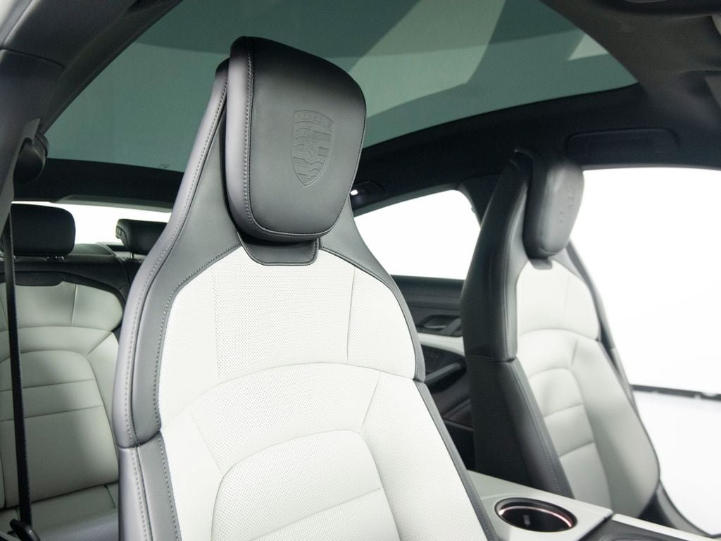 New 2026 Porsche Taycan AWD/4WD image 34