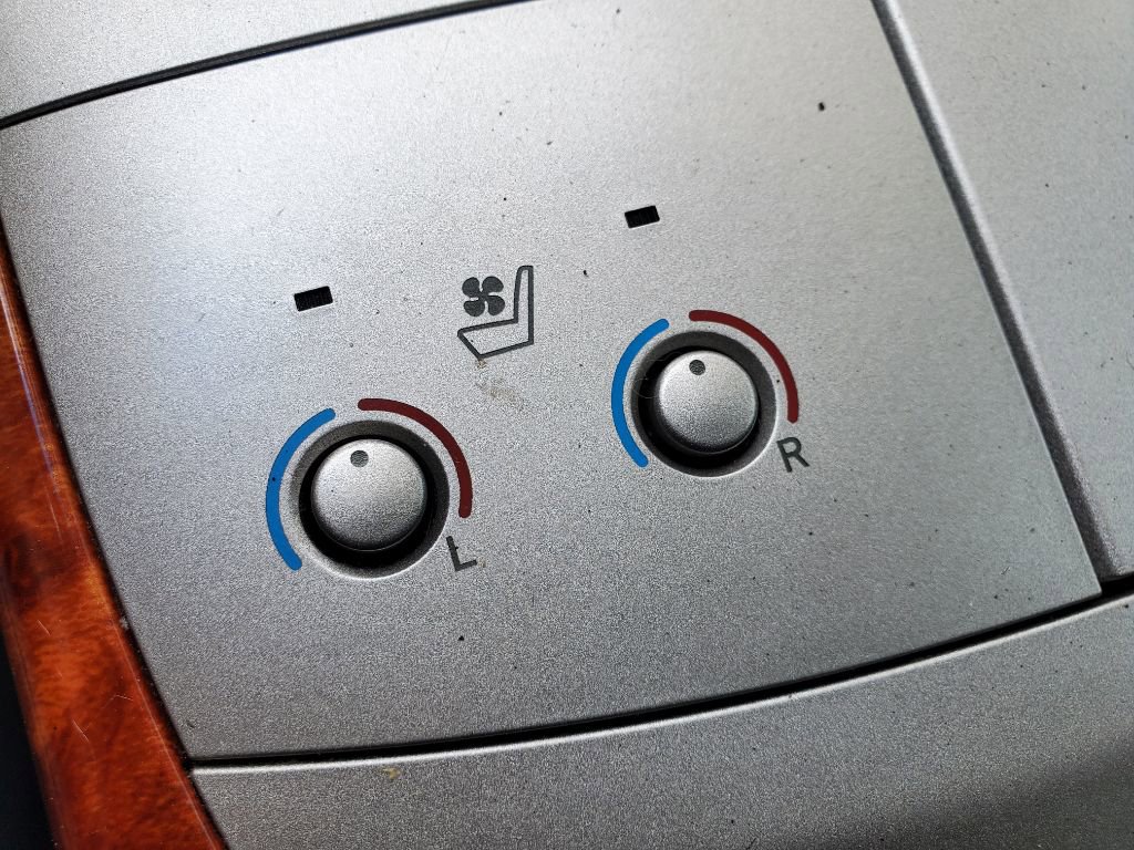 Used 2005 Toyota Avalon FWD image 23