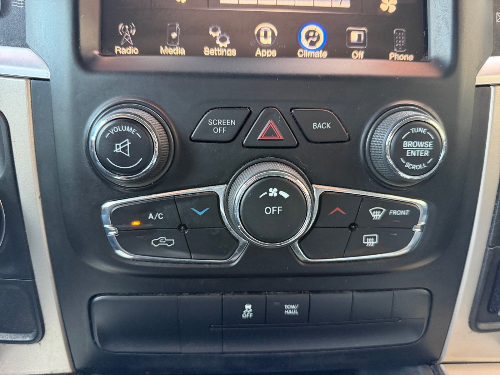 Used 2015 RAM 1500 Big Horn RWD image 11