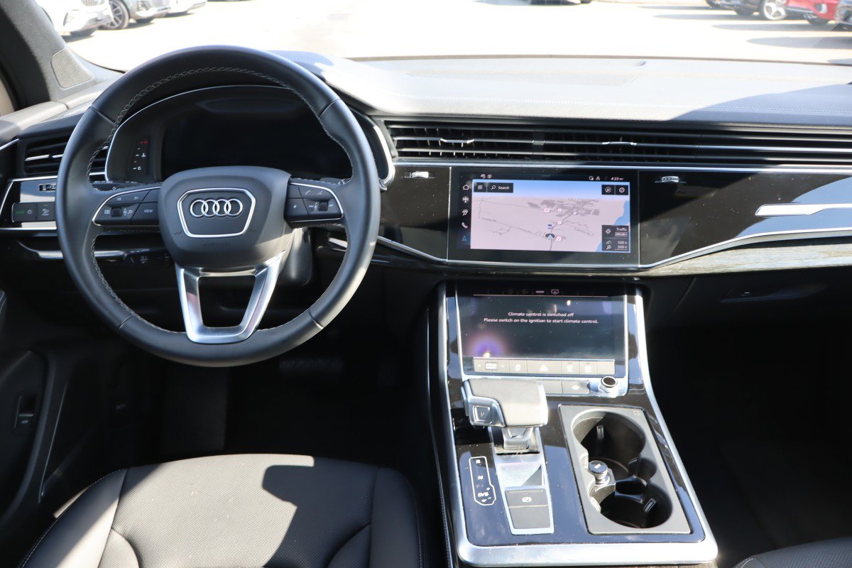 Used 2025 Audi Q7 3.0T Premium Plus w/ Premium Plus Package image 12