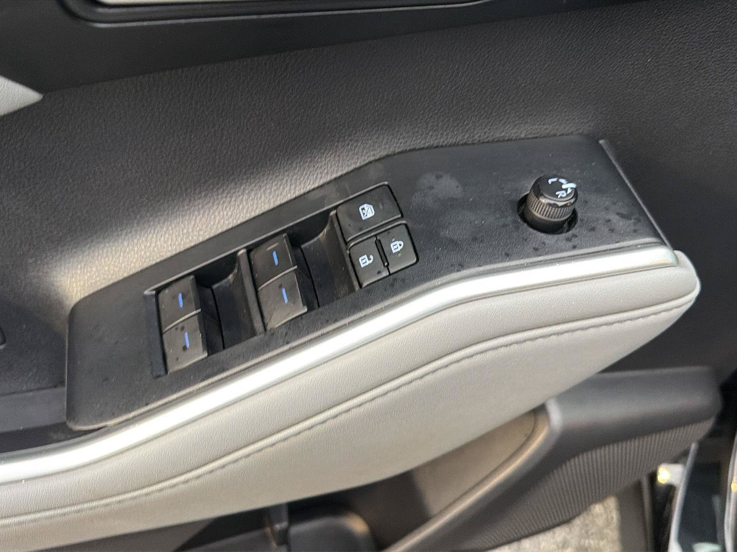 Certified 2021 Toyota Highlander XLE AWD/4WD image 33