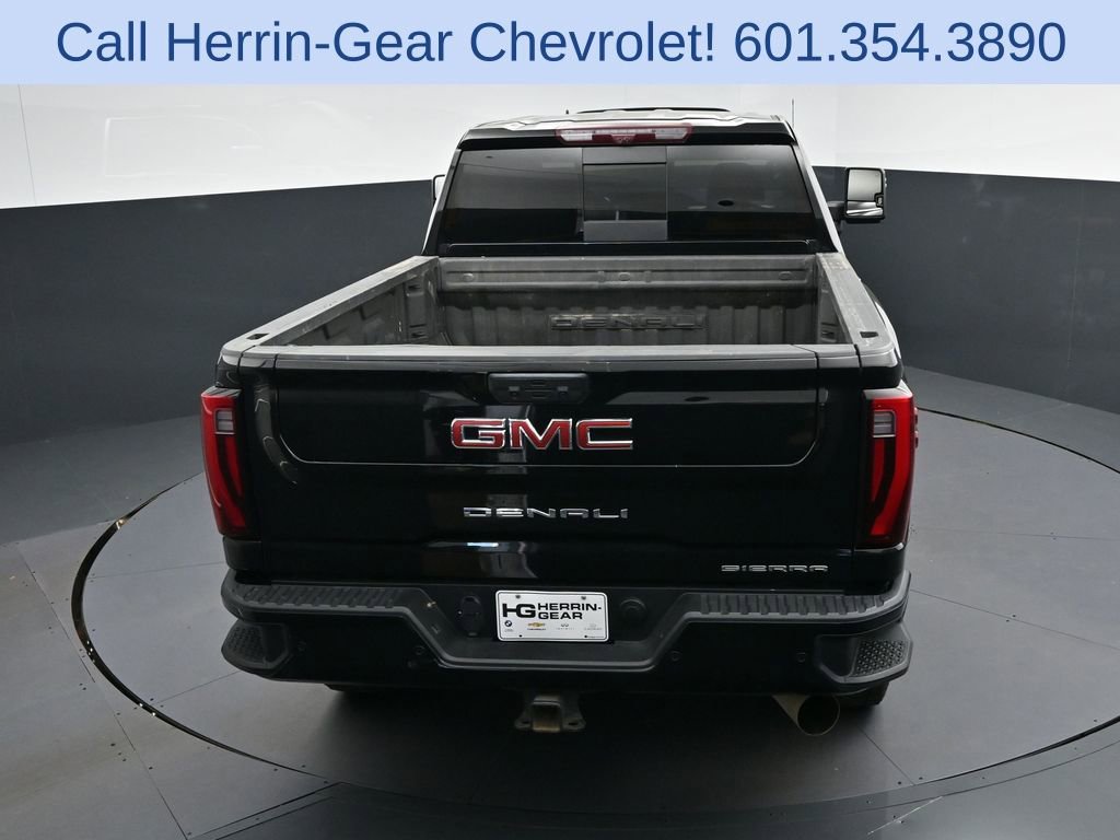 Used 2024 GMC Sierra 3500 Denali w/ Denali Reserve Package image 39