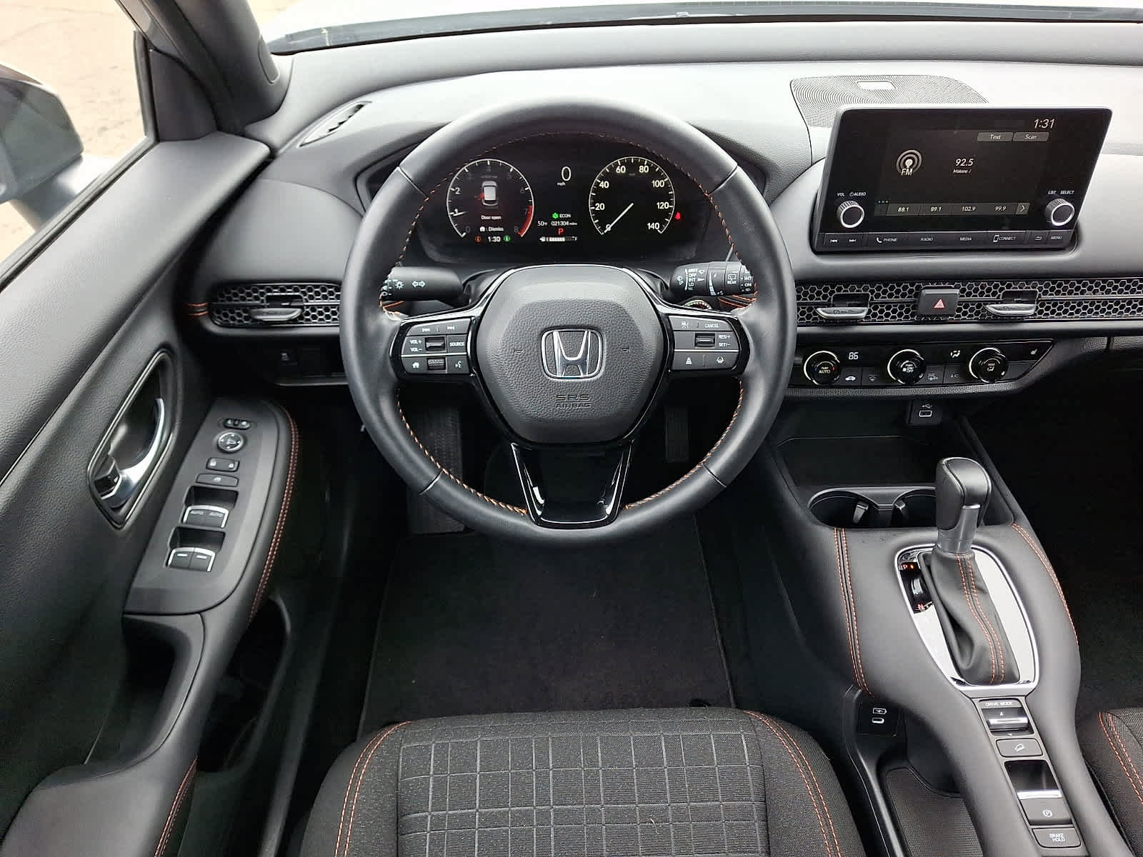 Certified 2025 Honda HR-V Sport image 15