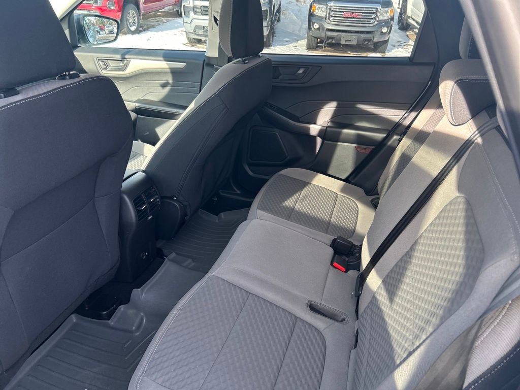 Used 2022 Ford Escape SE w/ Cold Weather Package image 14