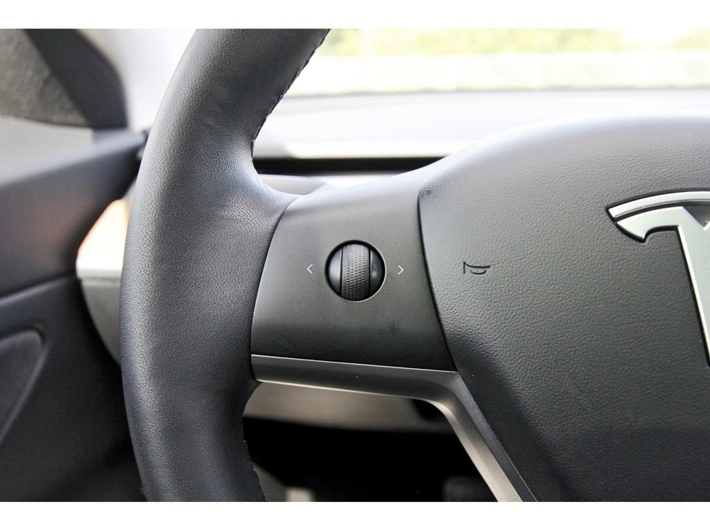 Used 2019 Tesla Model 3 Performance image 17